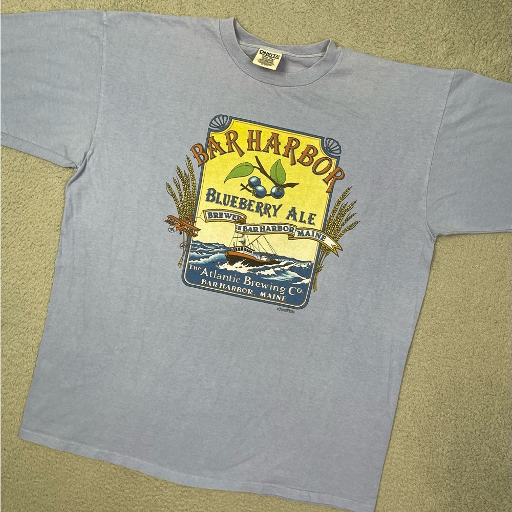 Vintage 90s Atlantic Beverage Distributors alcohol T-shirt